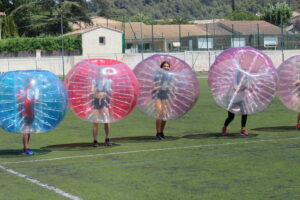 Lire la suite à propos de l’article Après-midi bubble foot  avec l’Espace Jeunes (22/07/2020)